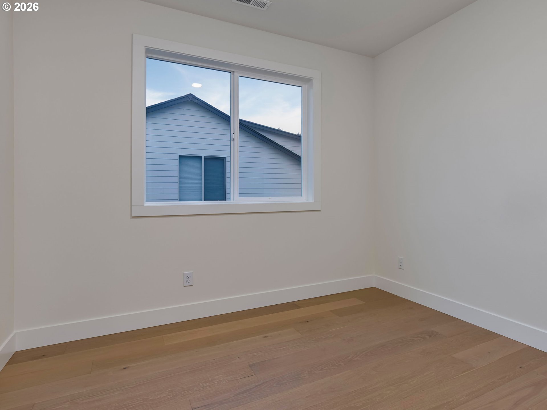 154 E Airedale Ave Property Photo 24