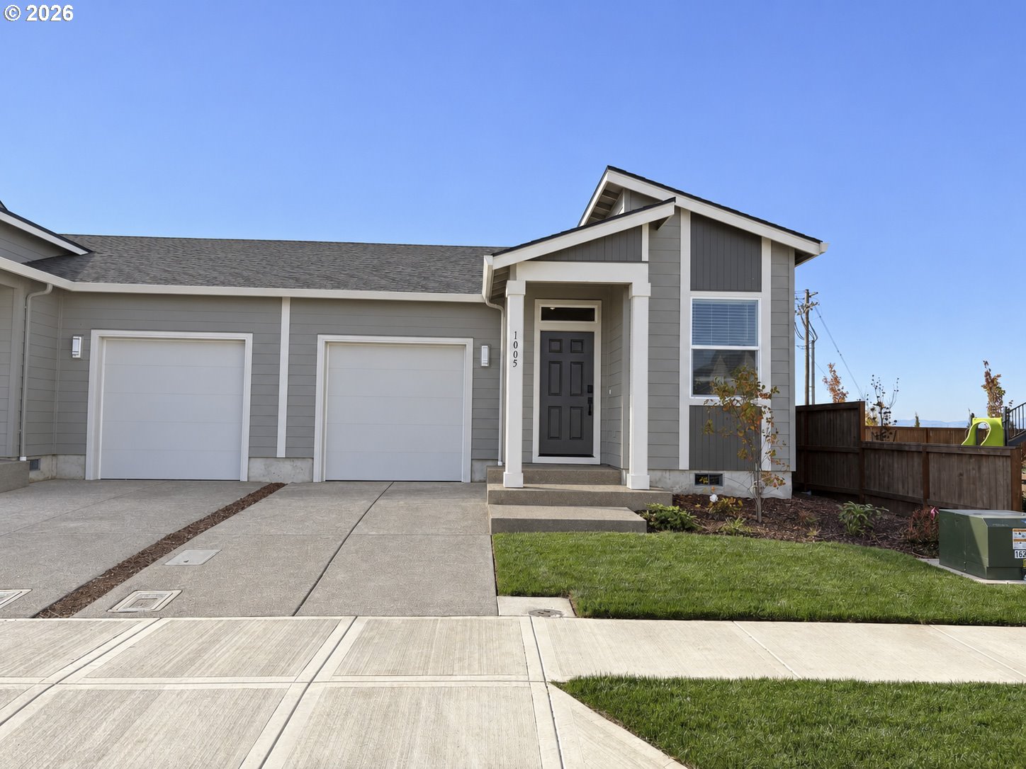 1005 Drake Ln Hs17 Property Photo 1