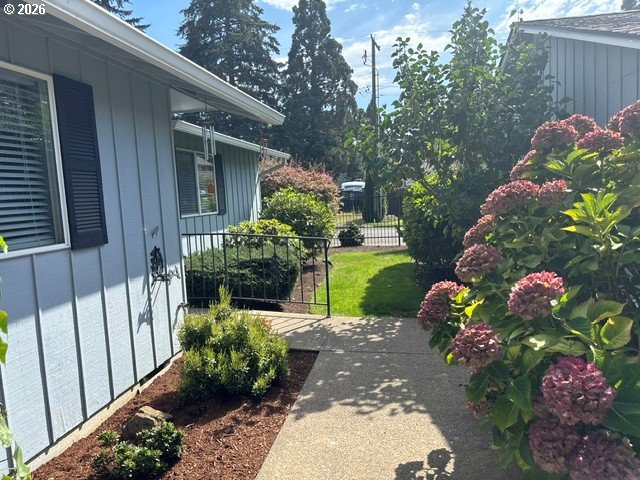 968 W L Street Property Photo 1