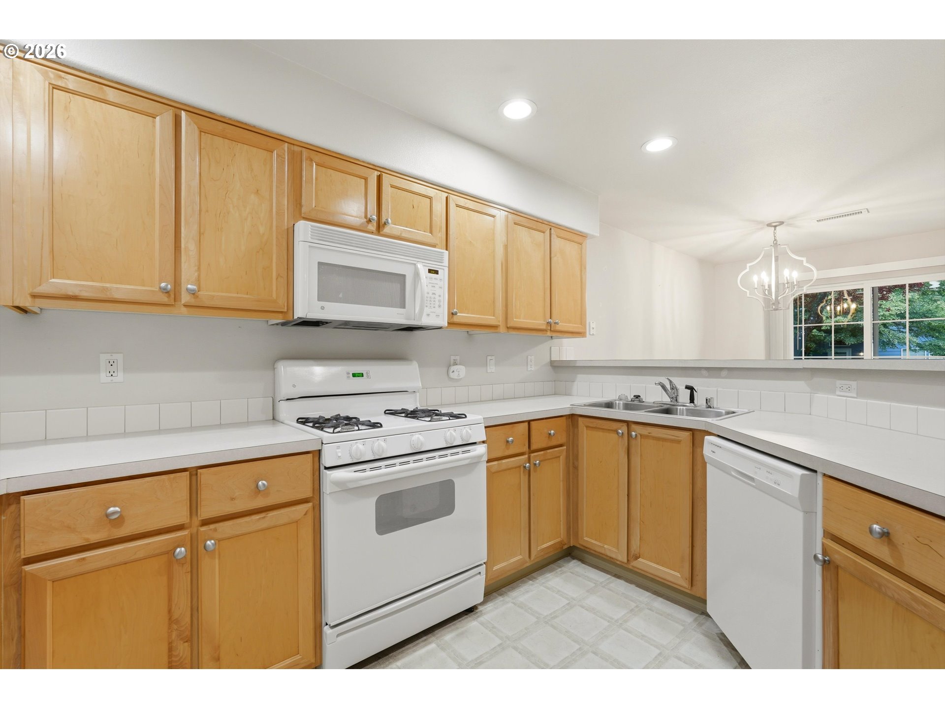 17200 Se 26th Dr E19 Property Photo 16