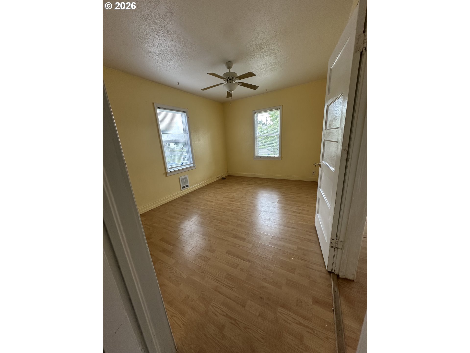 3102 Garfield St Property Photo 9