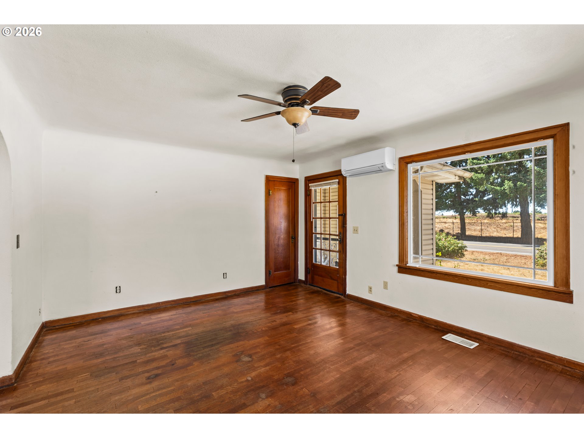 3475 County Farm Rd Property Photo 6