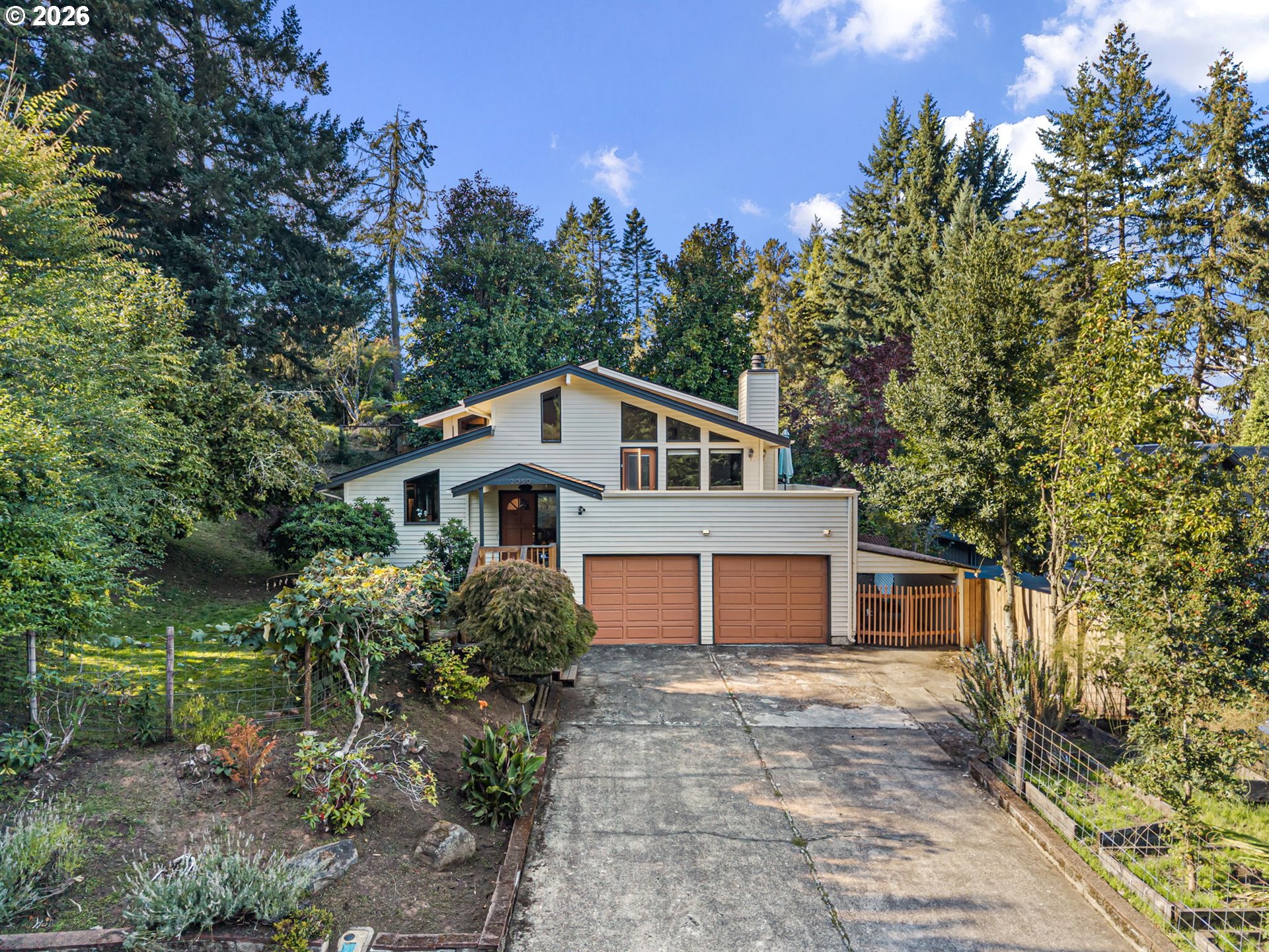 2050 Mclean Blvd Property Photo 1