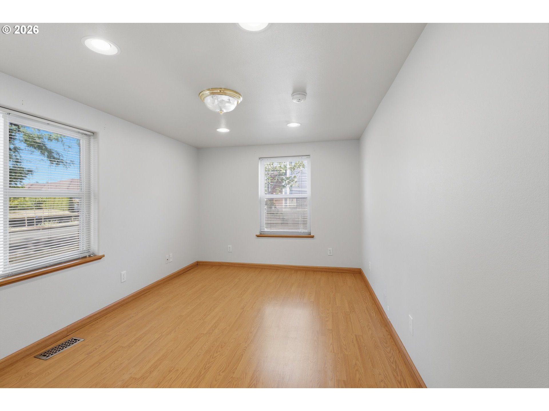 1002 Jq Adams St Property Photo 10
