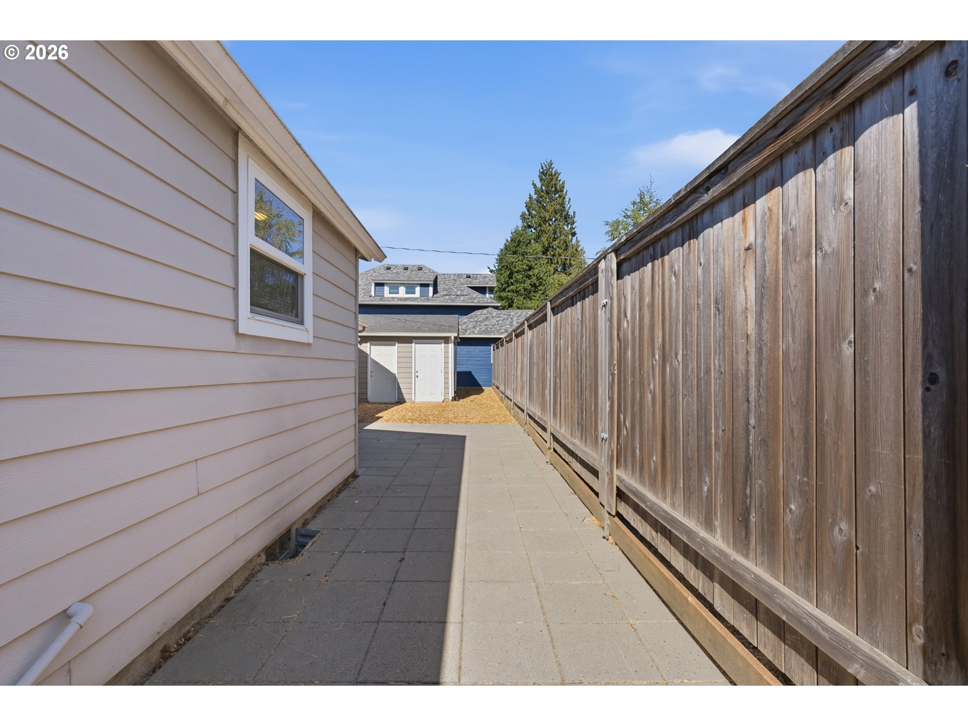 1002 Jq Adams St Property Photo 23