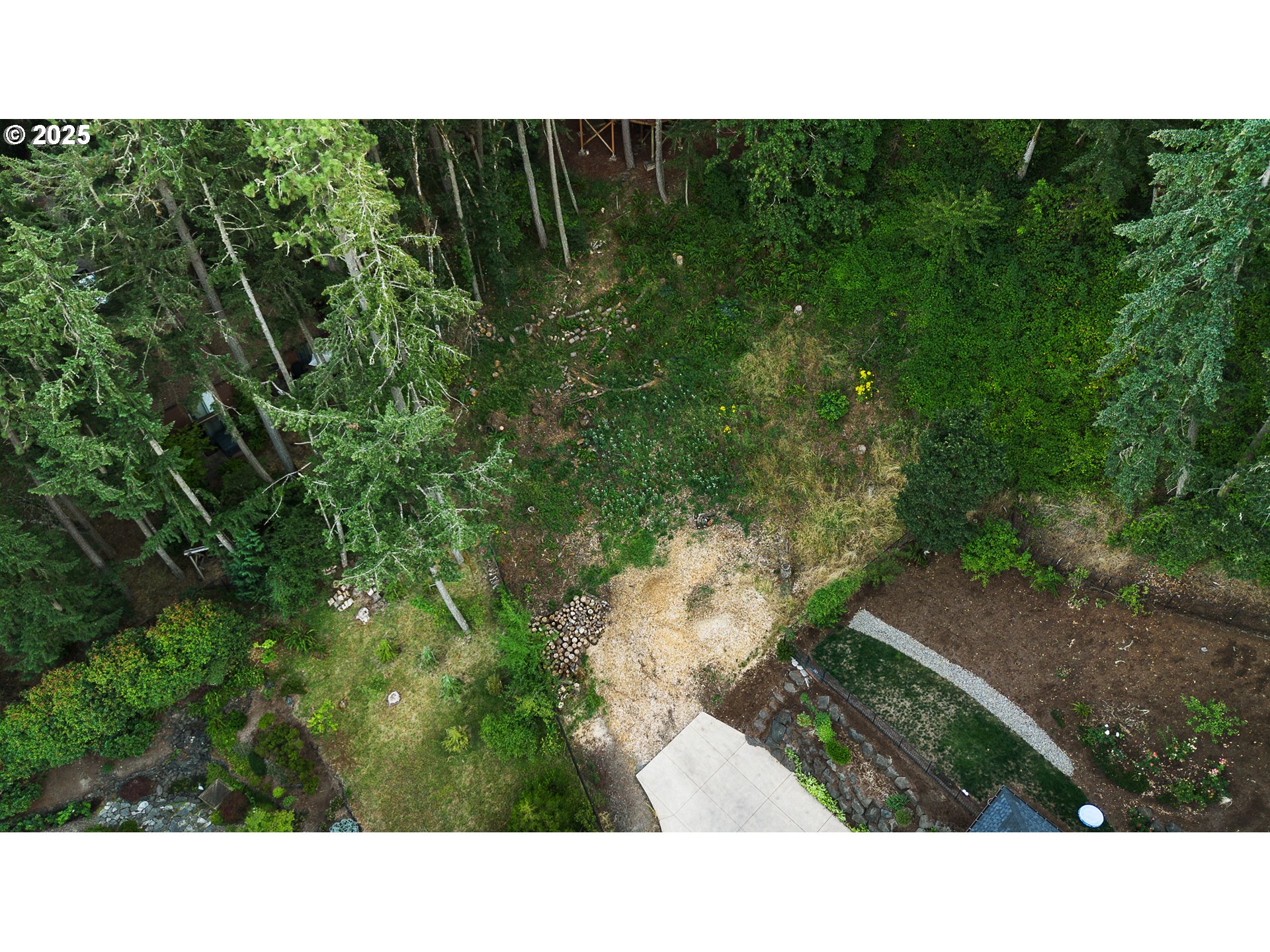 Pine View Ct Property Photo 2