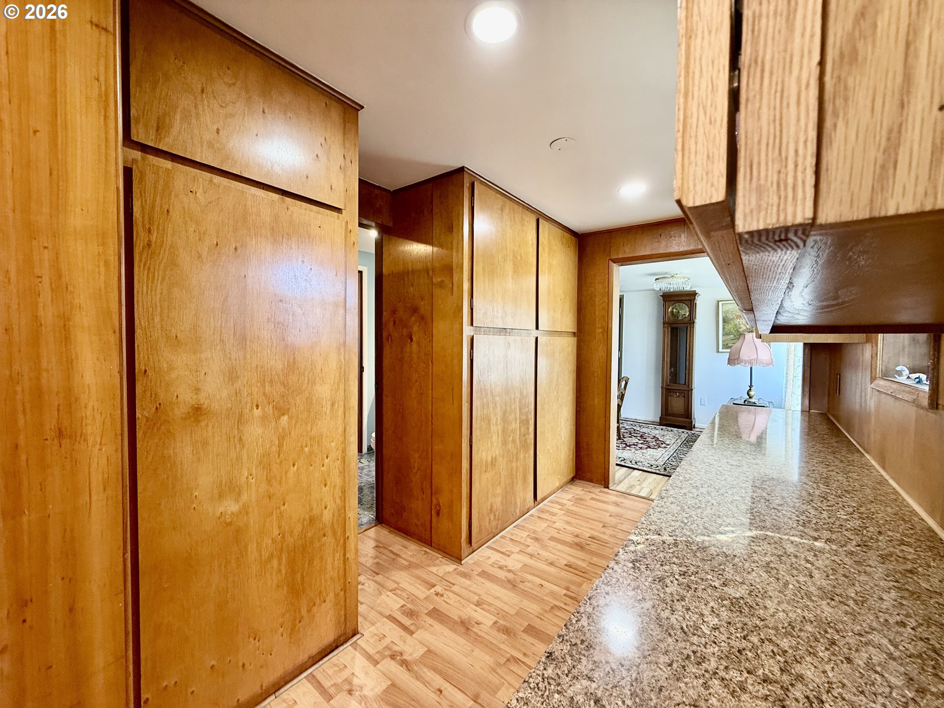 407 S Empire Blvd Property Photo 13