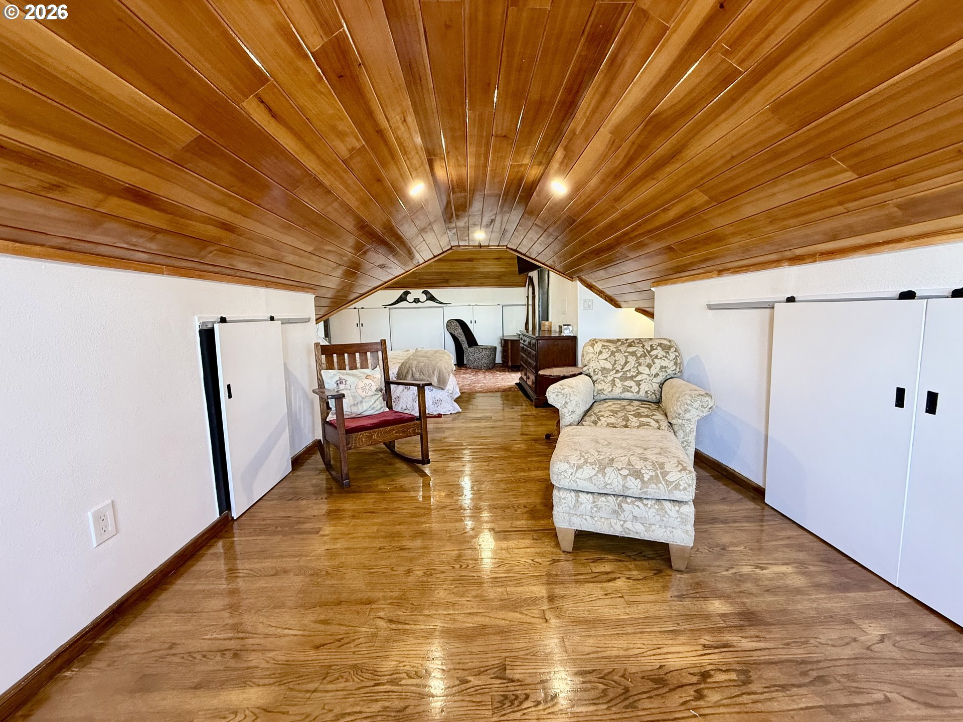 407 S Empire Blvd Property Photo 30
