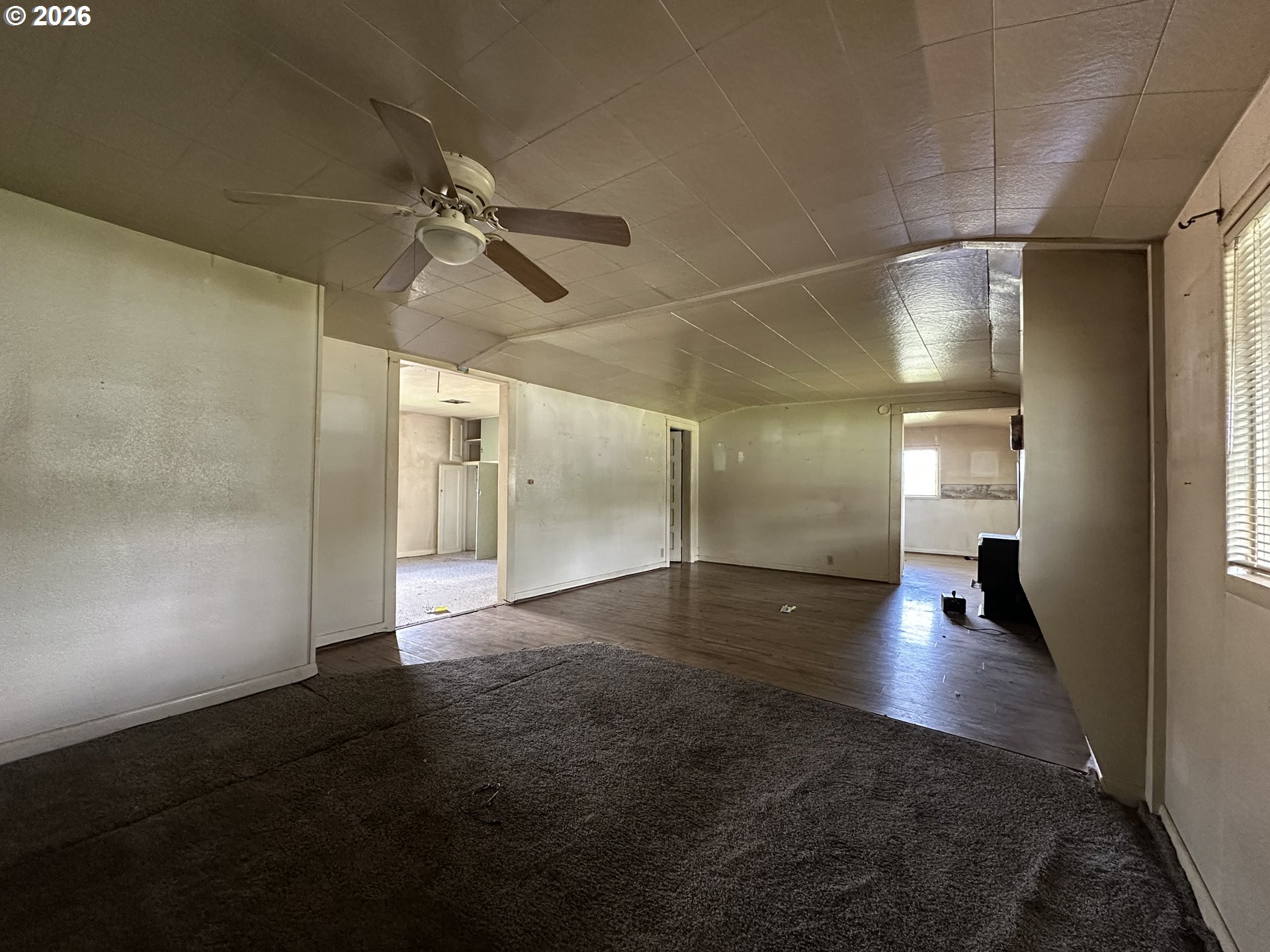 215 B Ave Property Photo 17