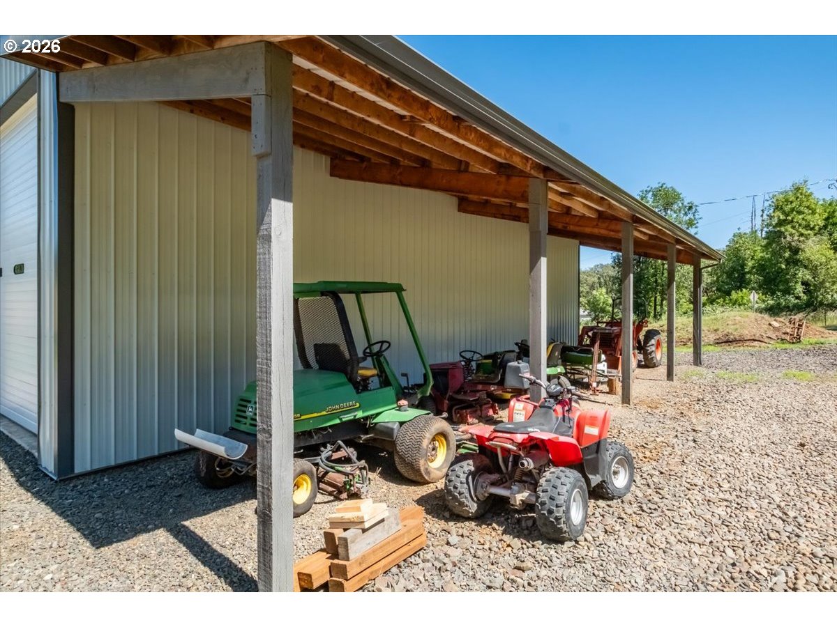 27085 Greenville Rd Property Photo 12