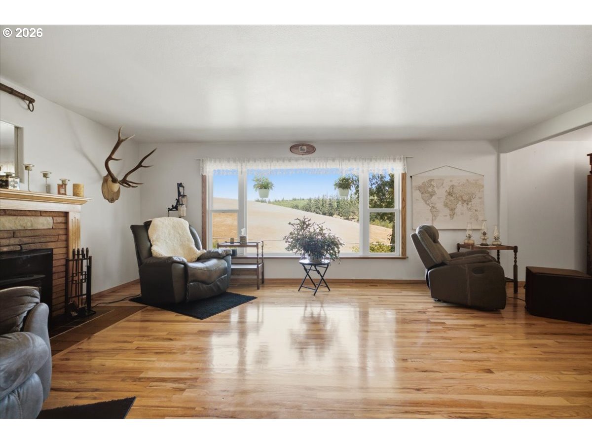 27085 Greenville Rd Property Photo 14