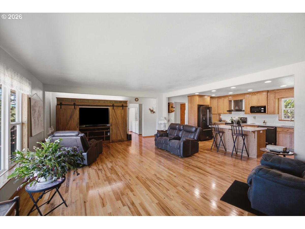 27085 Greenville Rd Property Photo 16