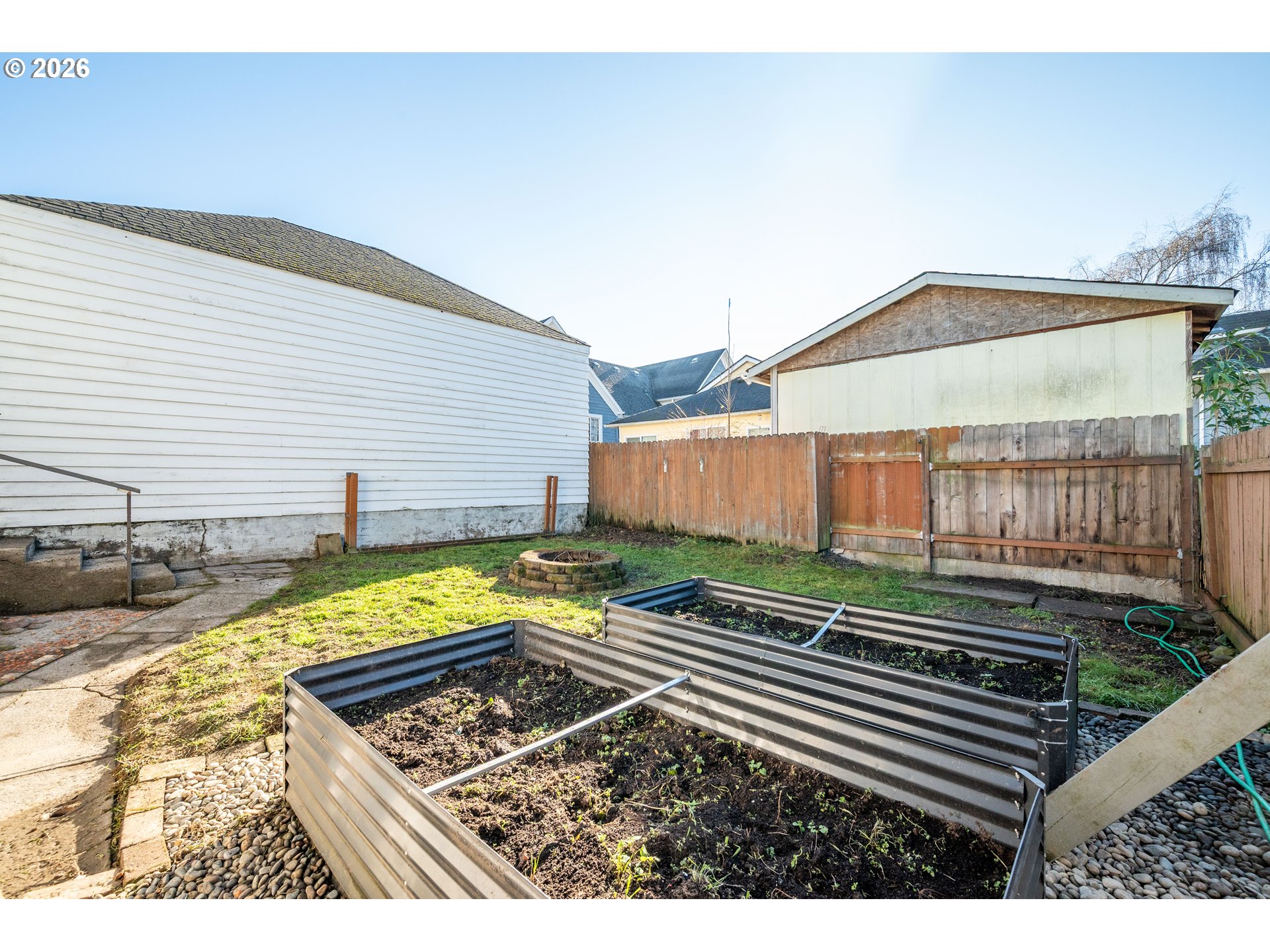 304 Crawford St Property Photo 37