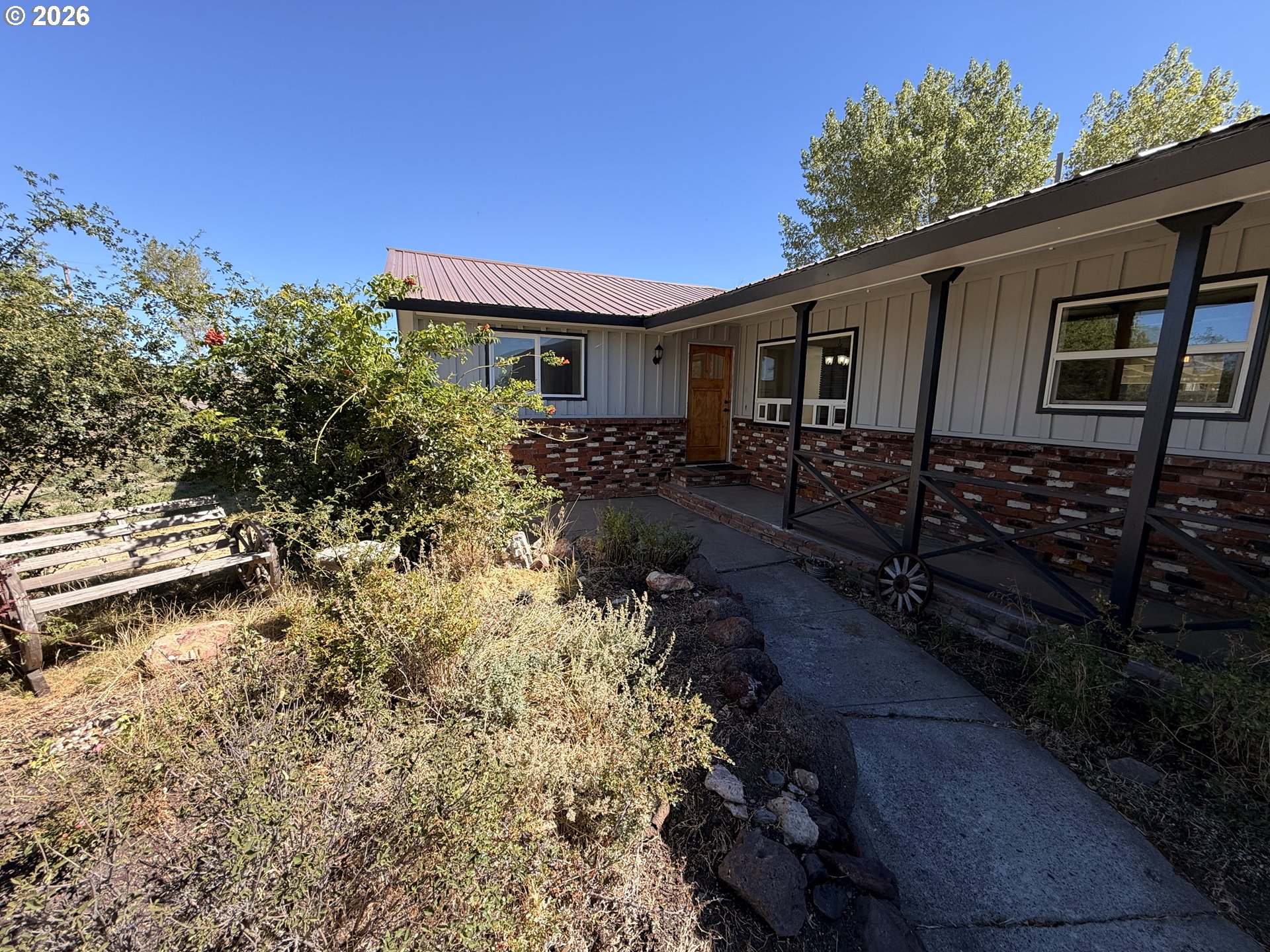 18177 Highway 395 Property Photo 2