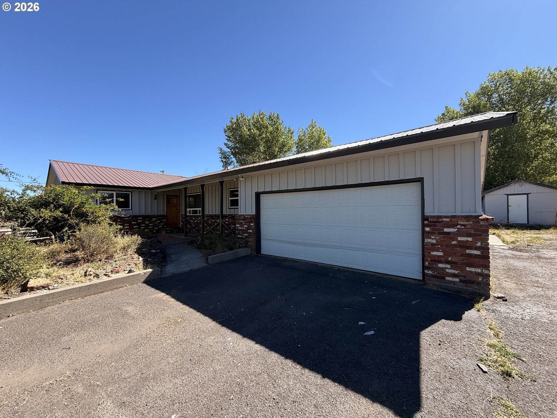 18177 Highway 395 Property Photo 3