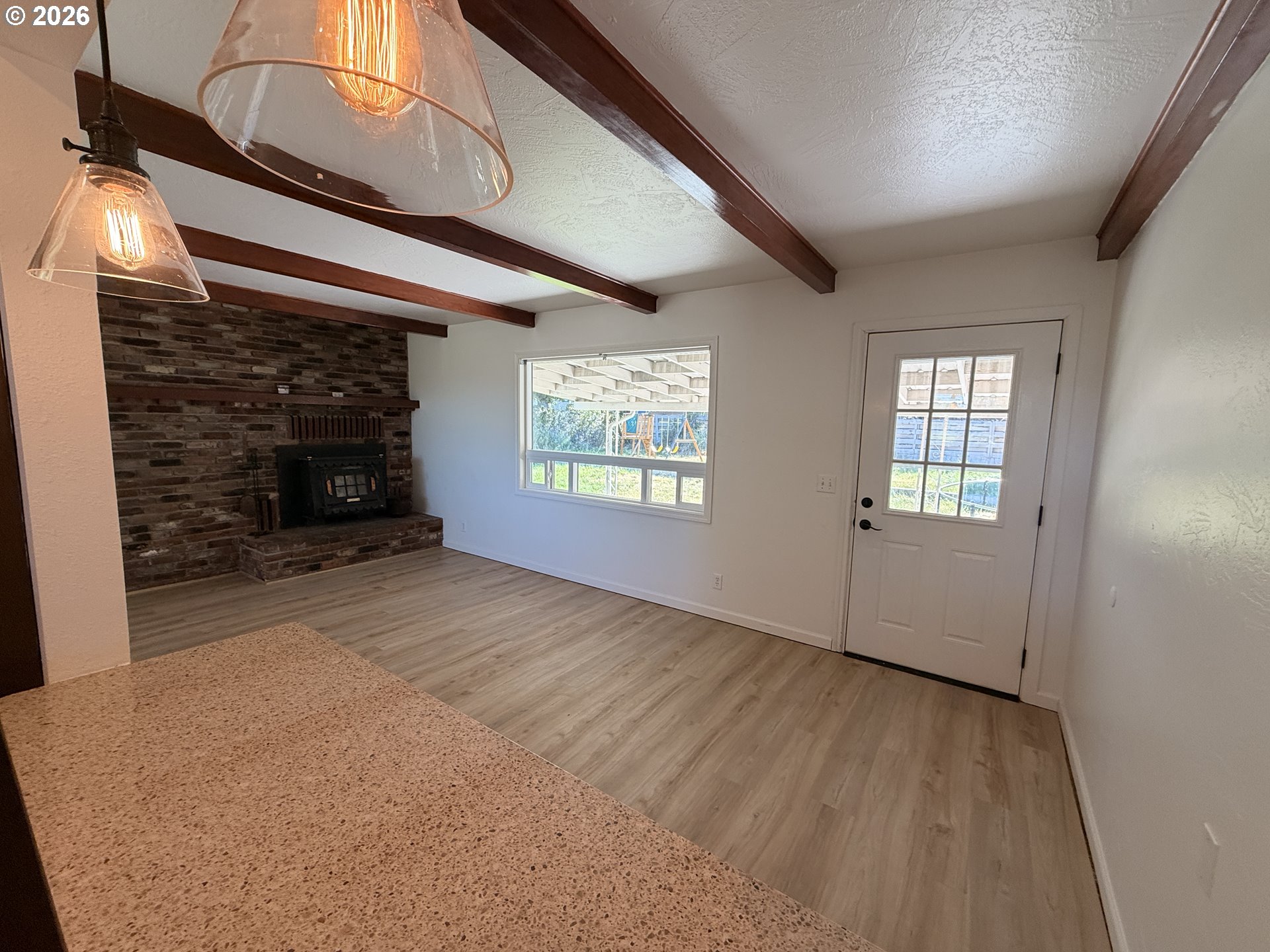 18177 Highway 395 Property Photo 9