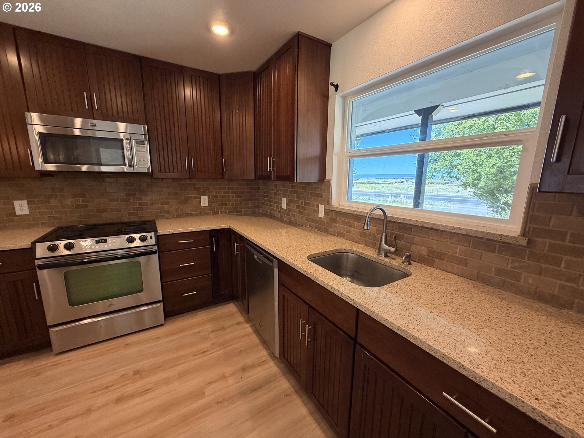 18177 Highway 395 Property Photo 13