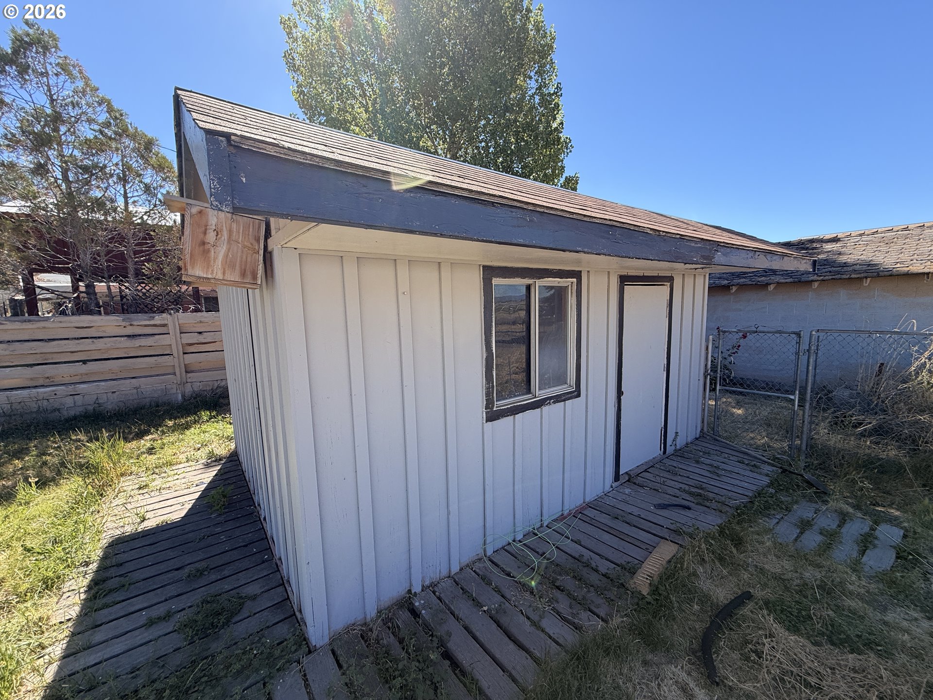 18177 Highway 395 Property Photo 27
