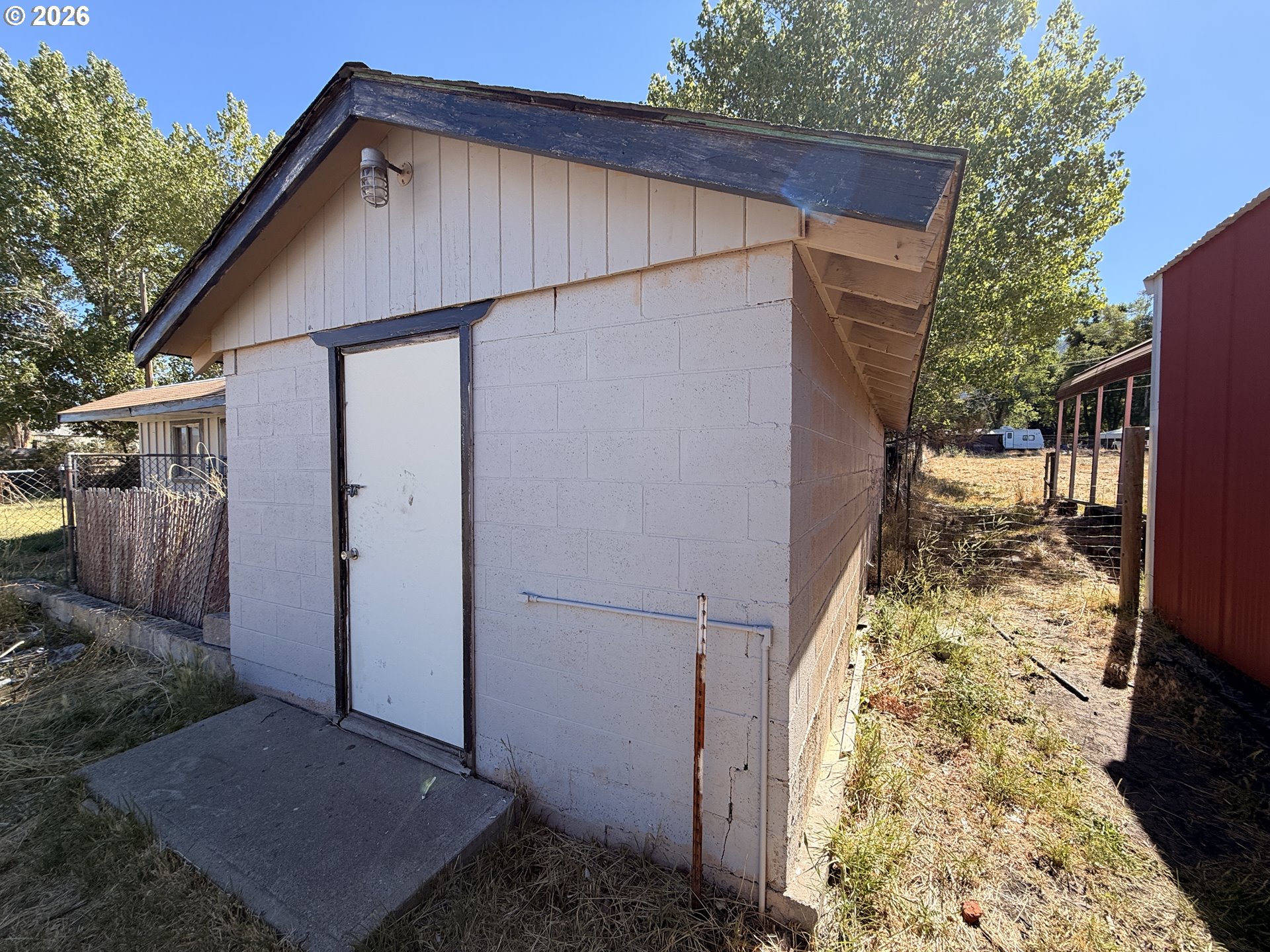 18177 Highway 395 Property Photo 29