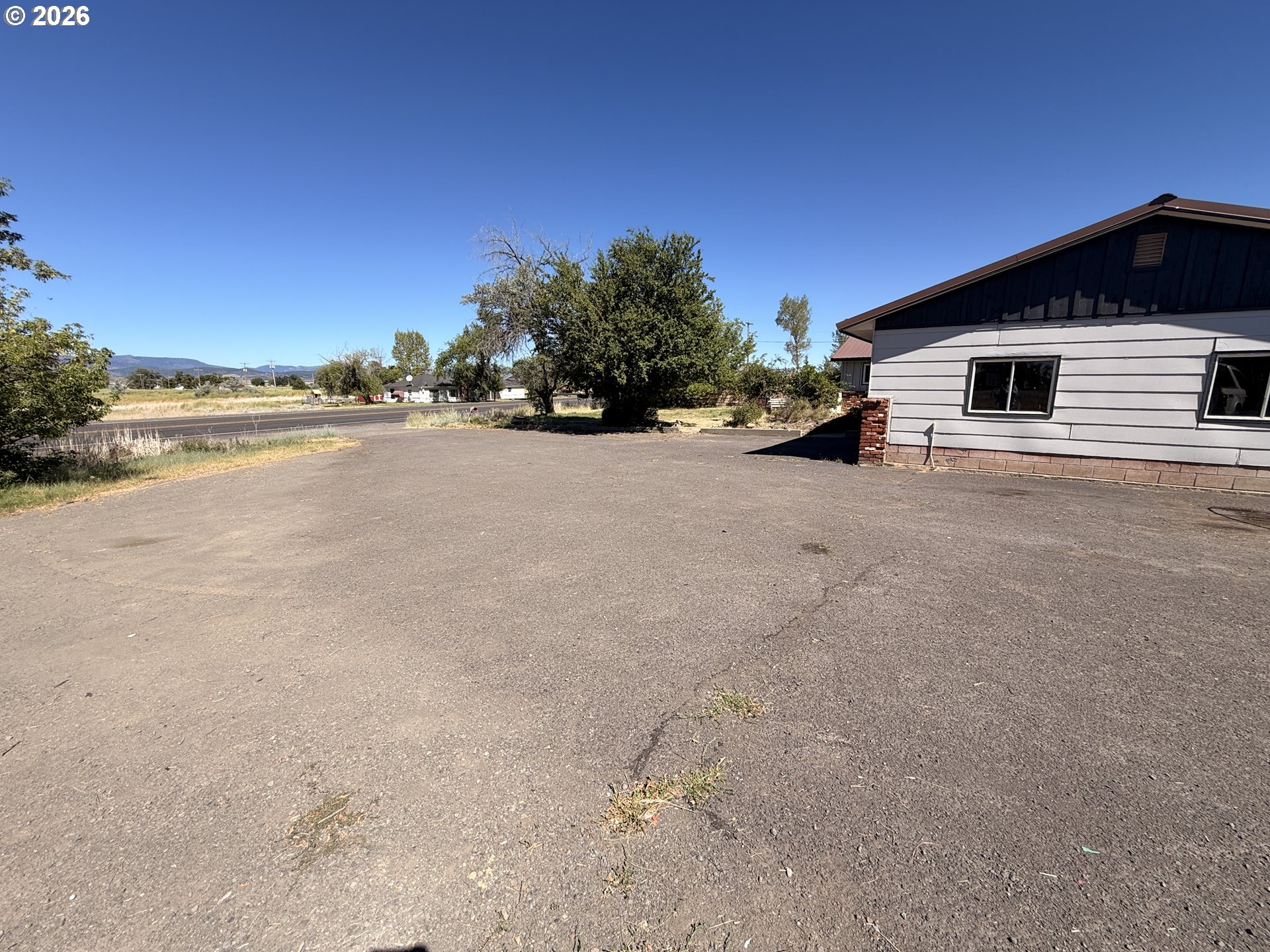 18177 Highway 395 Property Photo 32
