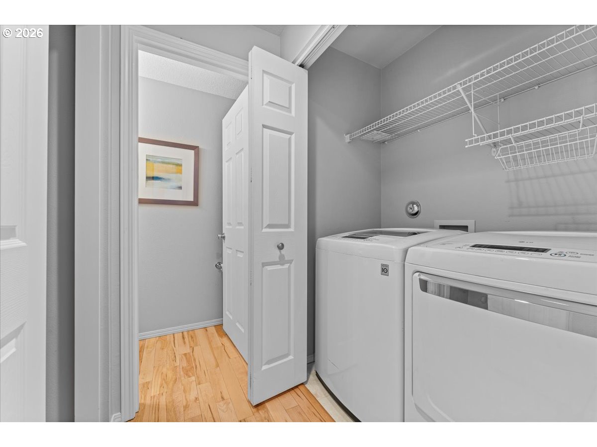 1790 Ne Ashberry Dr Property Photo 15