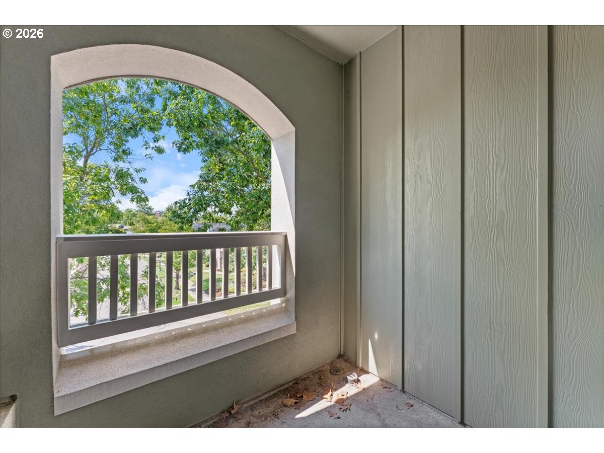 1790 Ne Ashberry Dr Property Photo 21