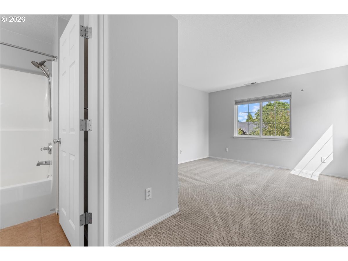 1790 Ne Ashberry Dr Property Photo 22