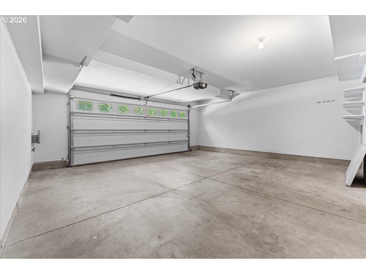 1790 Ne Ashberry Dr Property Photo 28