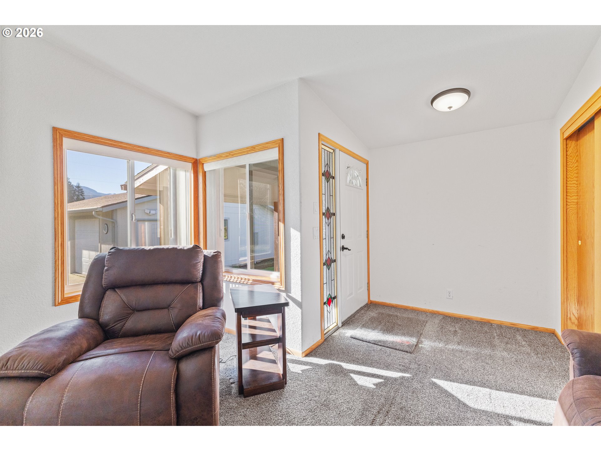 173 E Date St Property Photo 29