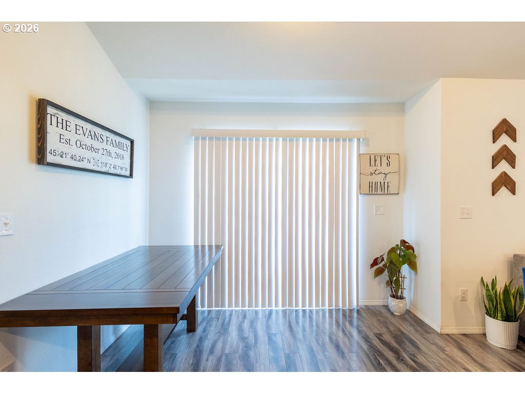 1409 25th St Property Photo 17
