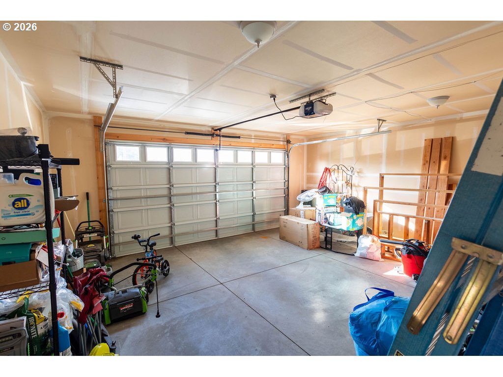 1409 25th St Property Photo 19