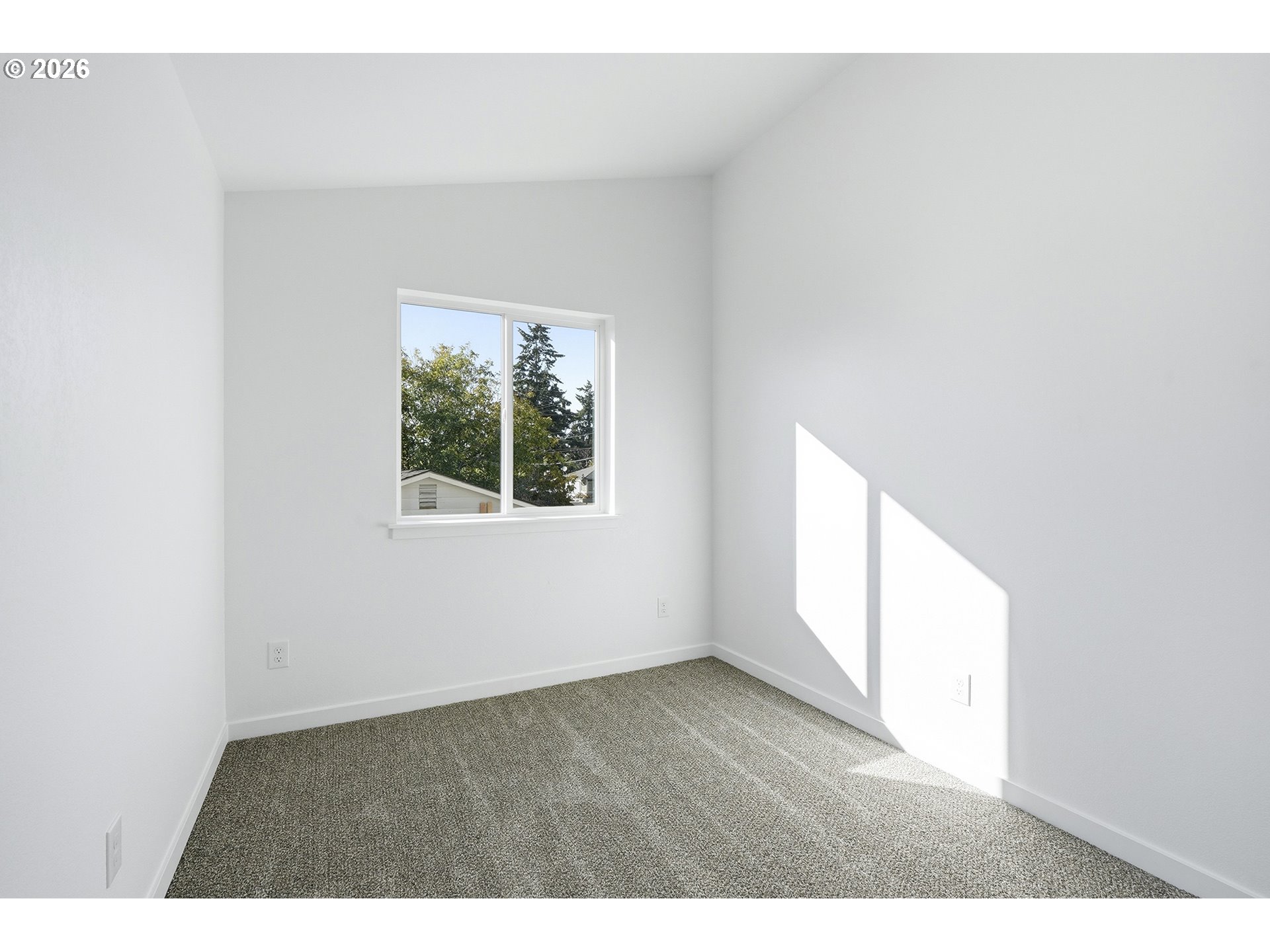 8716 Se Bybee Blvd Property Photo 13