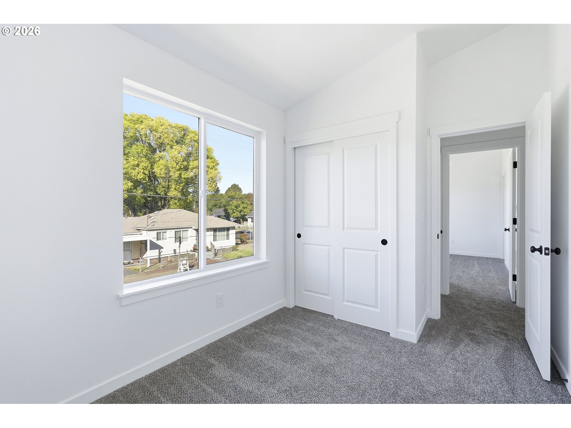 8716 Se Bybee Blvd Property Photo 16