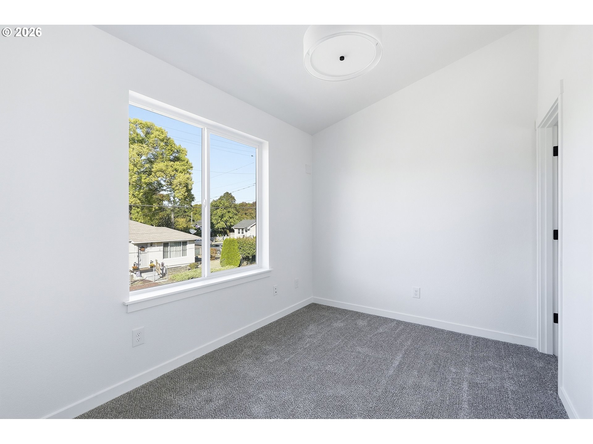 8716 Se Bybee Blvd Property Photo 17