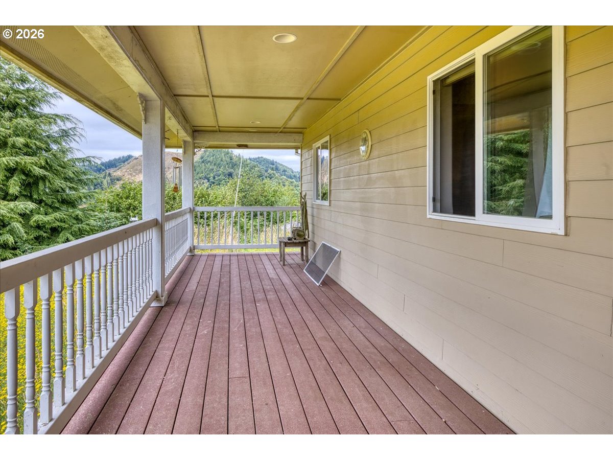 25905 Bixby Rd Property Photo 3