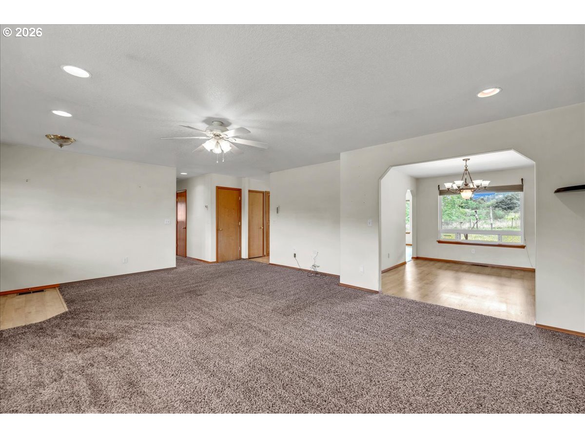 25905 Bixby Rd Property Photo 11