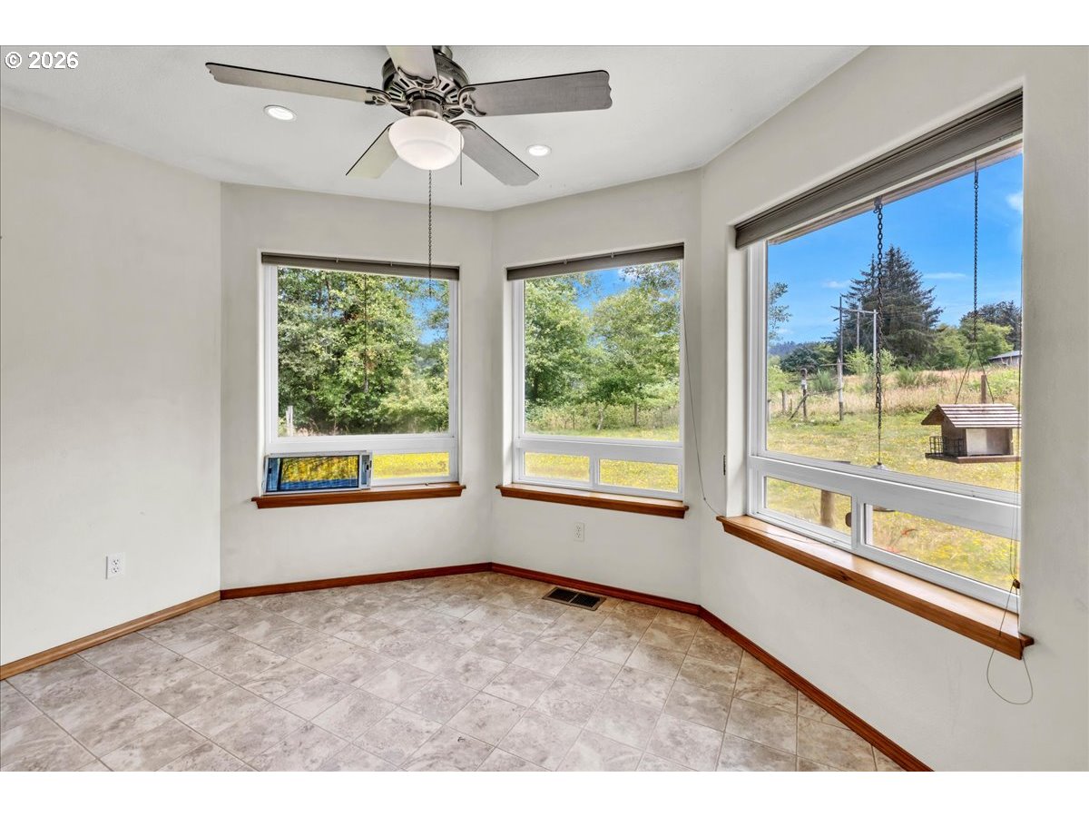 25905 Bixby Rd Property Photo 16
