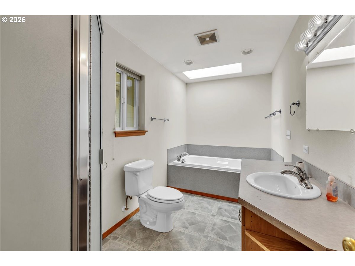25905 Bixby Rd Property Photo 28