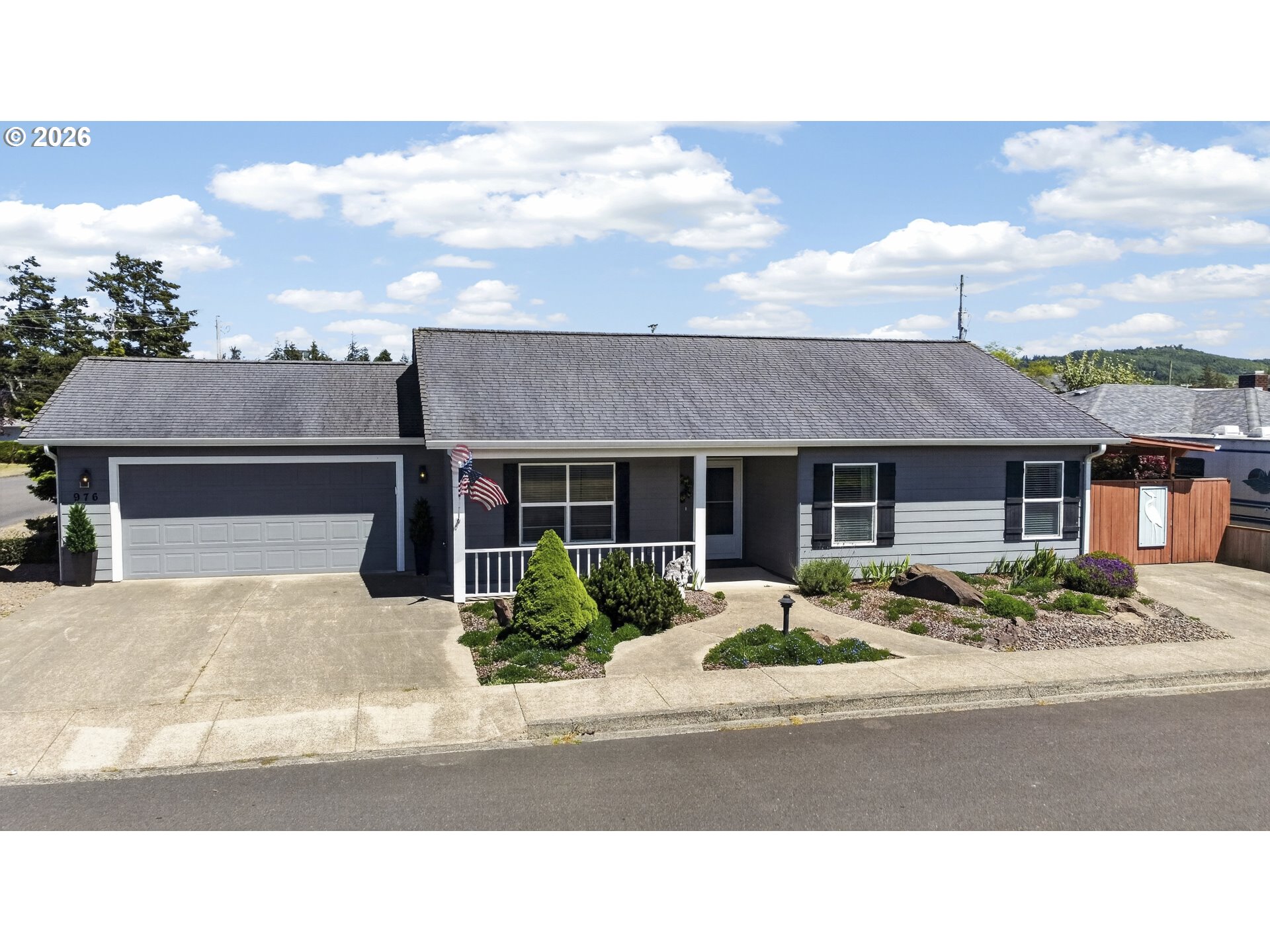 976 NOPAL ST Property Photo 1