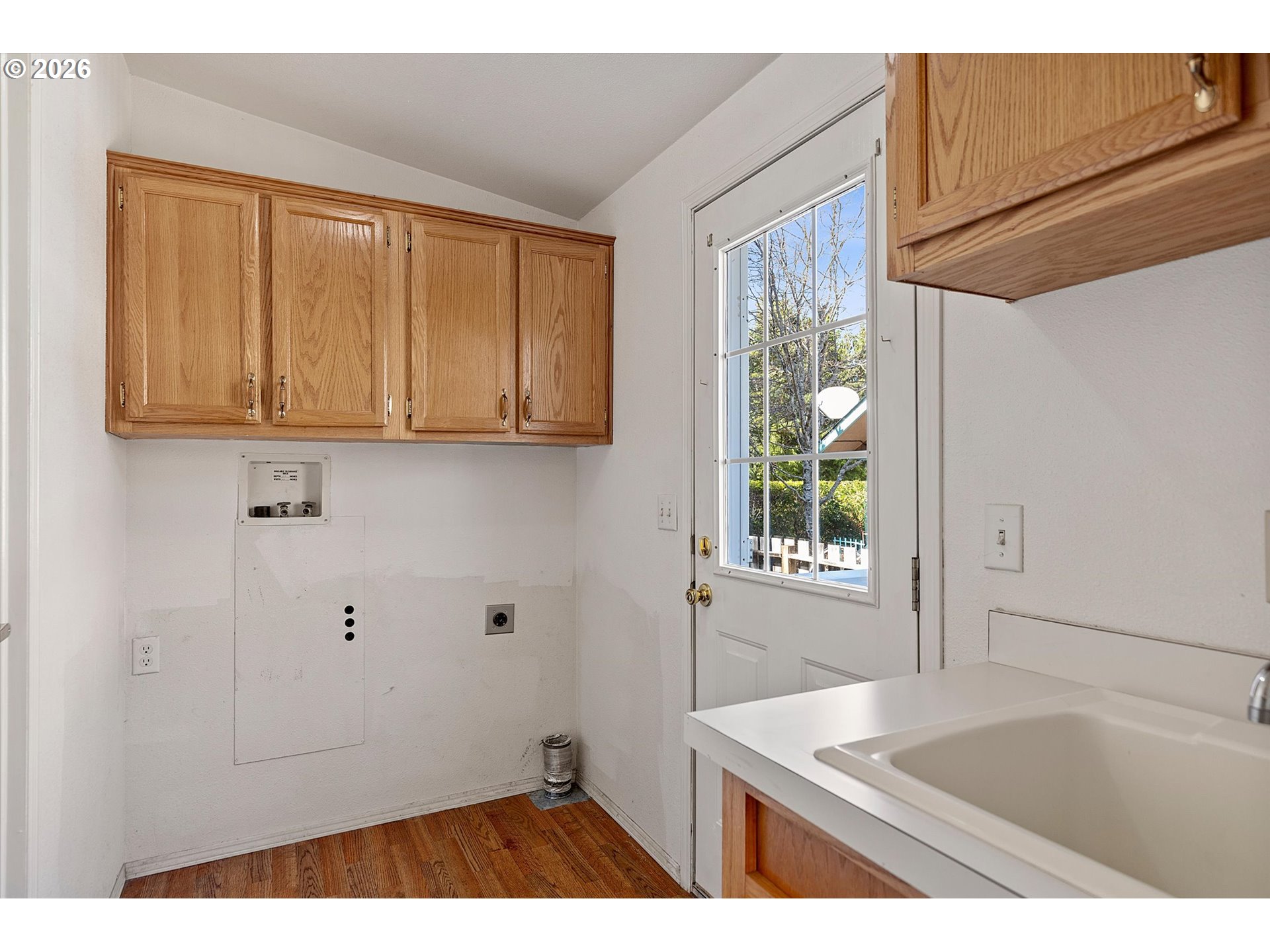 395 Seagrove Loop Property Photo 7