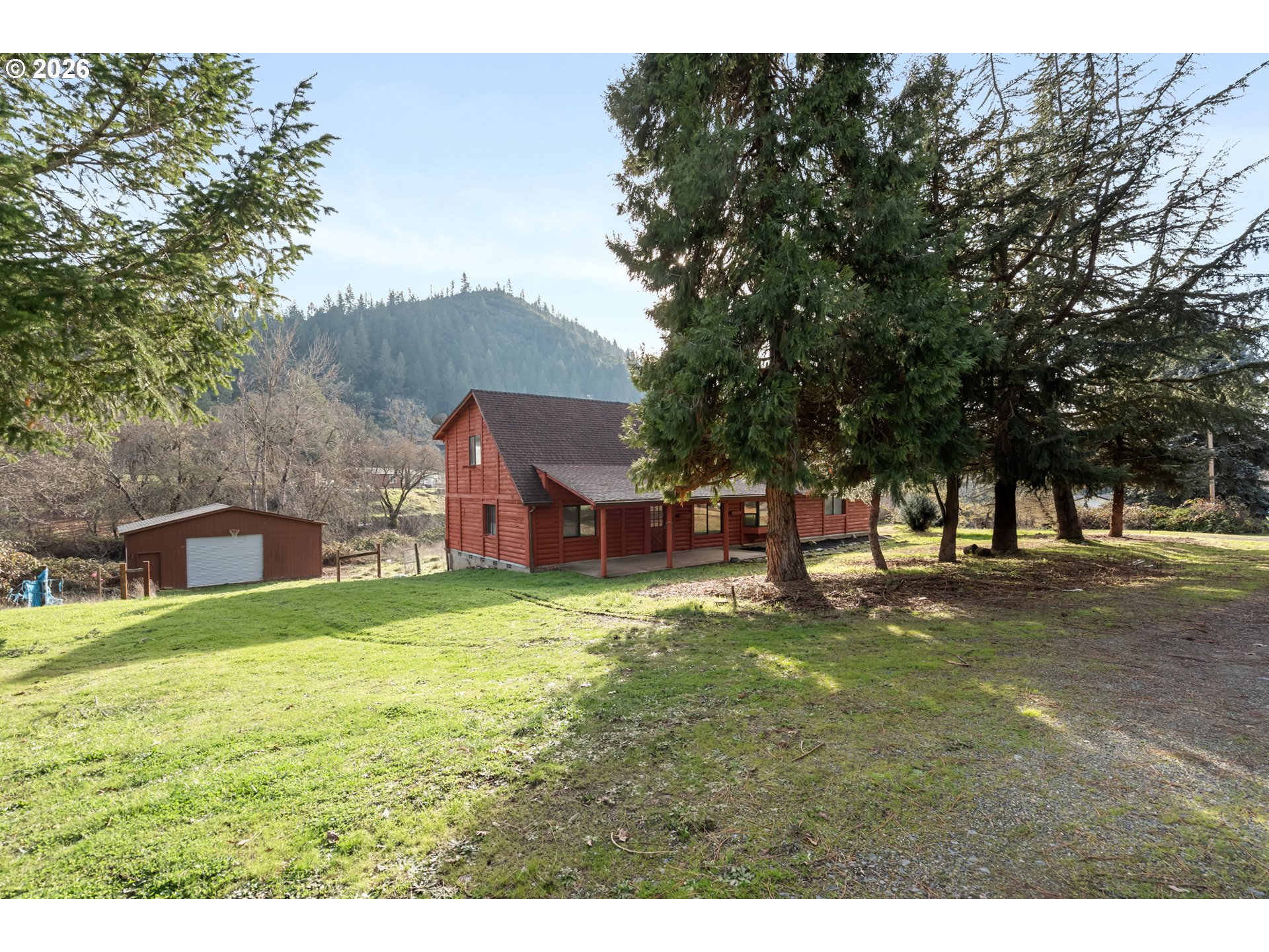 1514 Burbridge Dr Property Photo 2