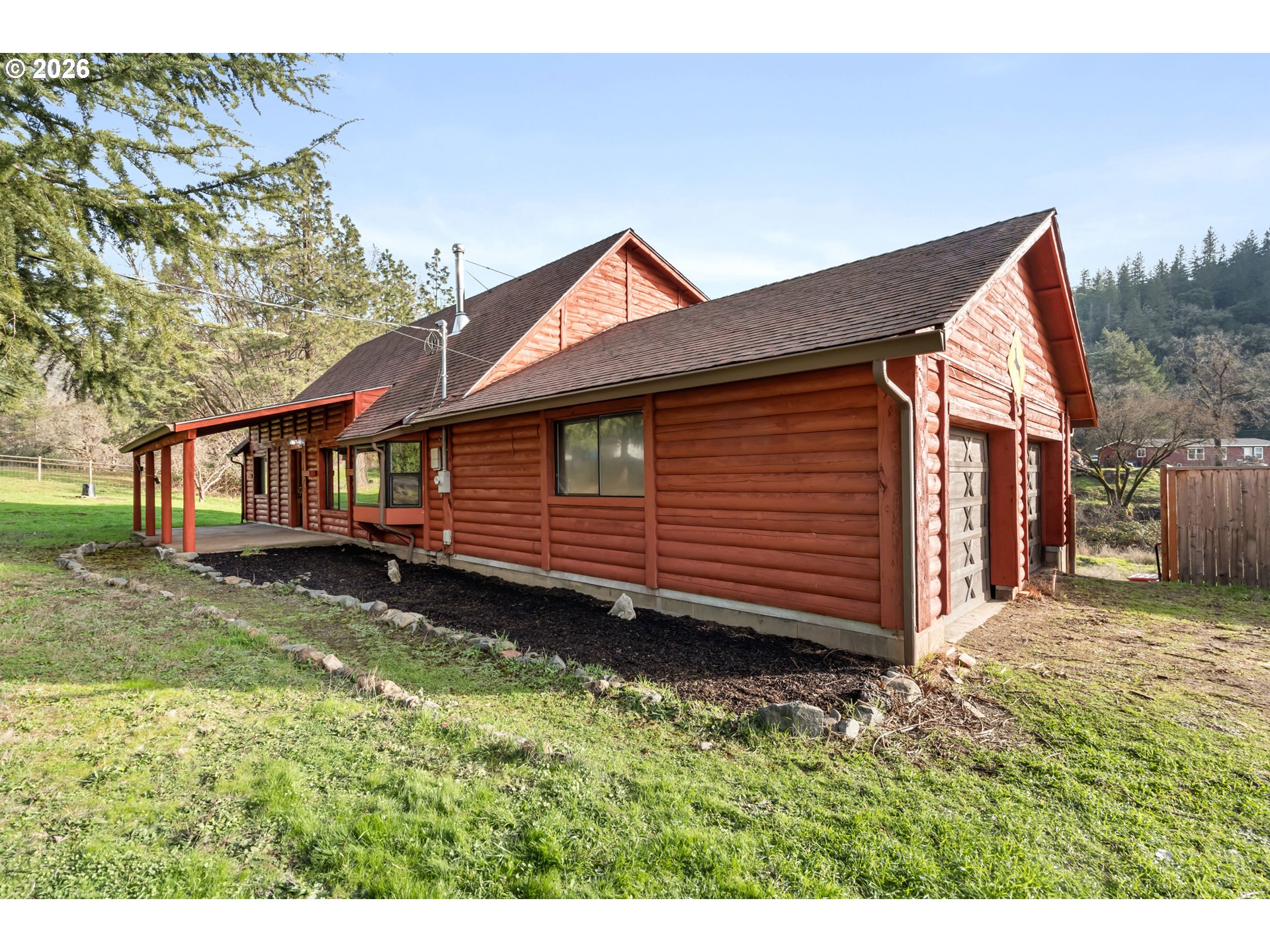 1514 Burbridge Dr Property Photo 3