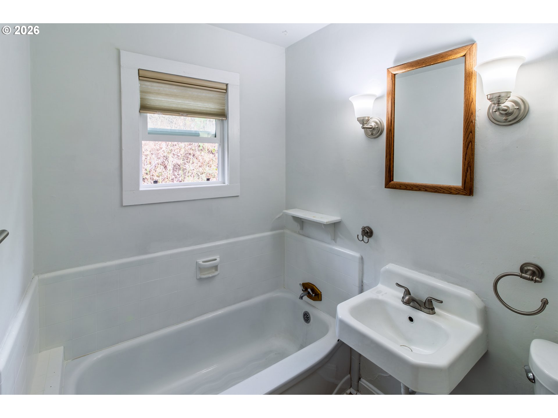 1830 Nw Goetz St Property Photo 11