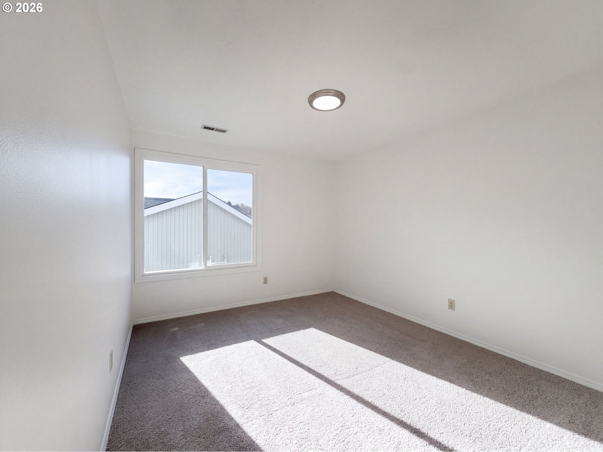 5810 Nw Landing Dr Property Photo 9