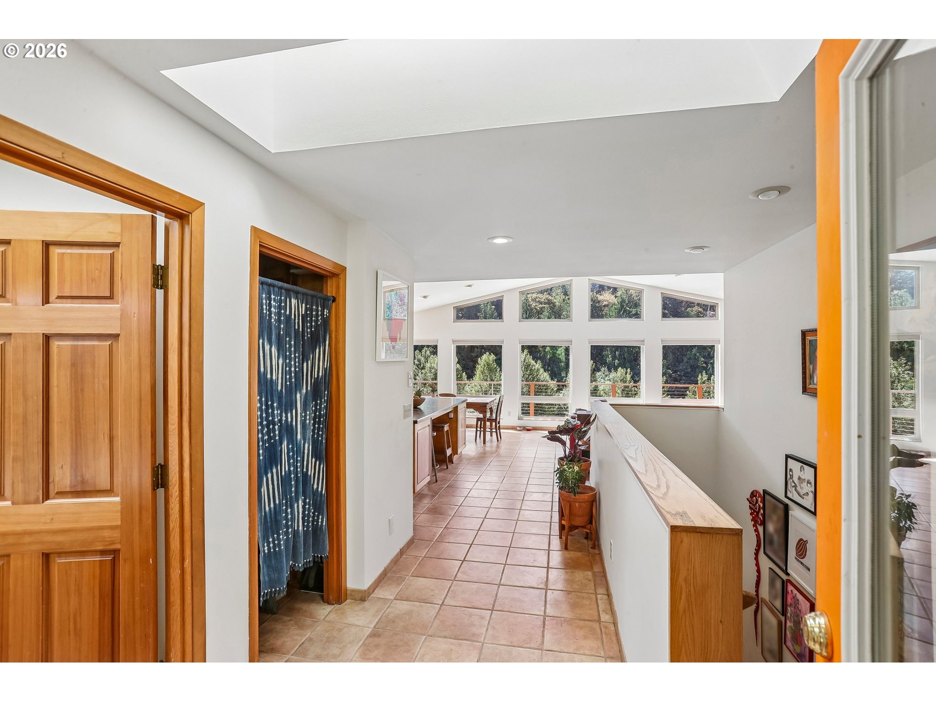 331 Lakeview Rd Property Photo 2