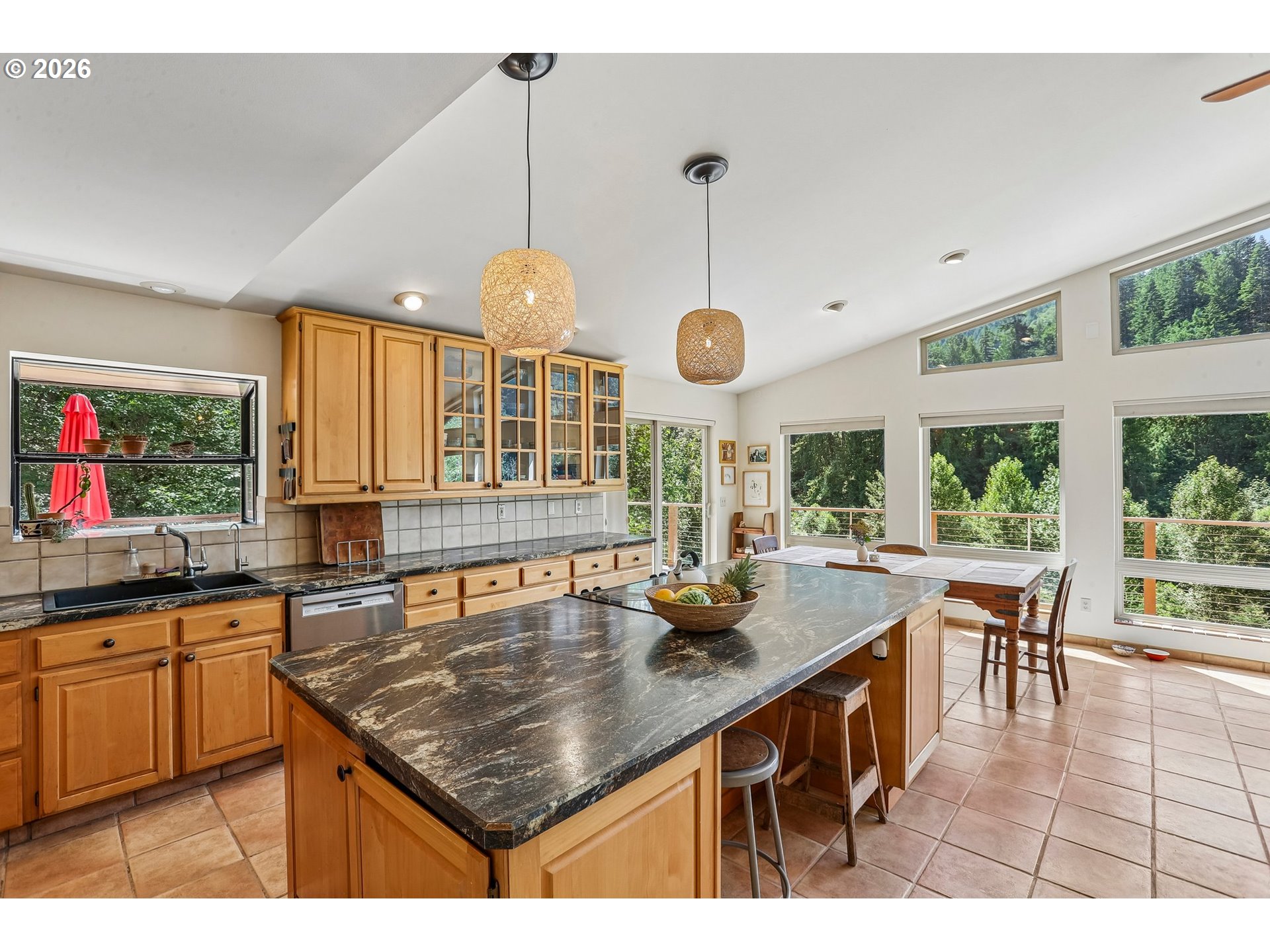 331 Lakeview Rd Property Photo 11