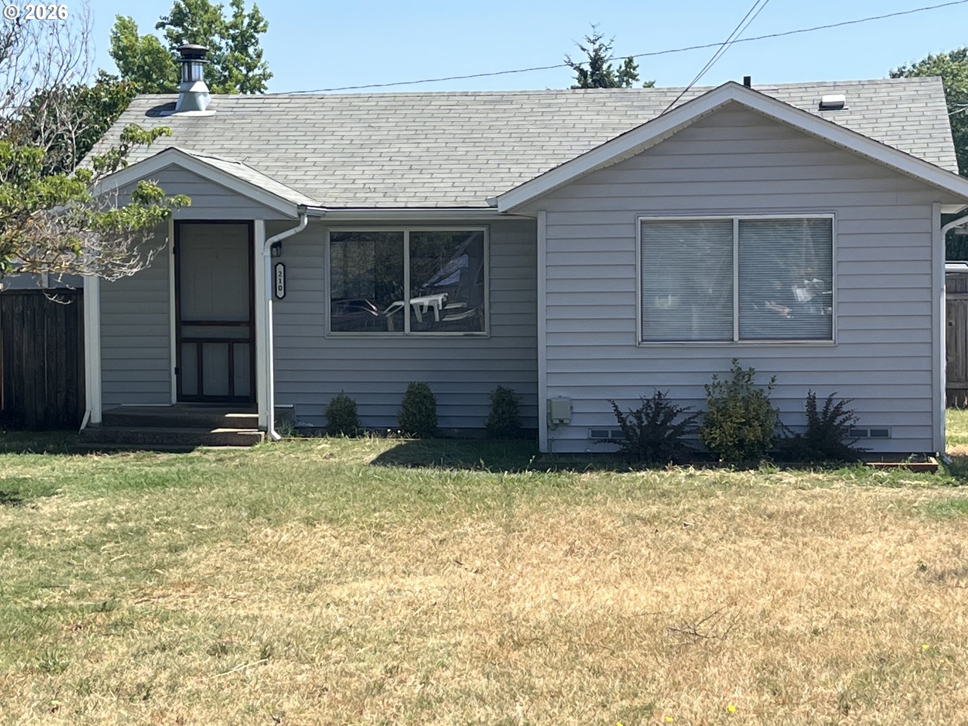210 BIRCH ST Property Photo 1