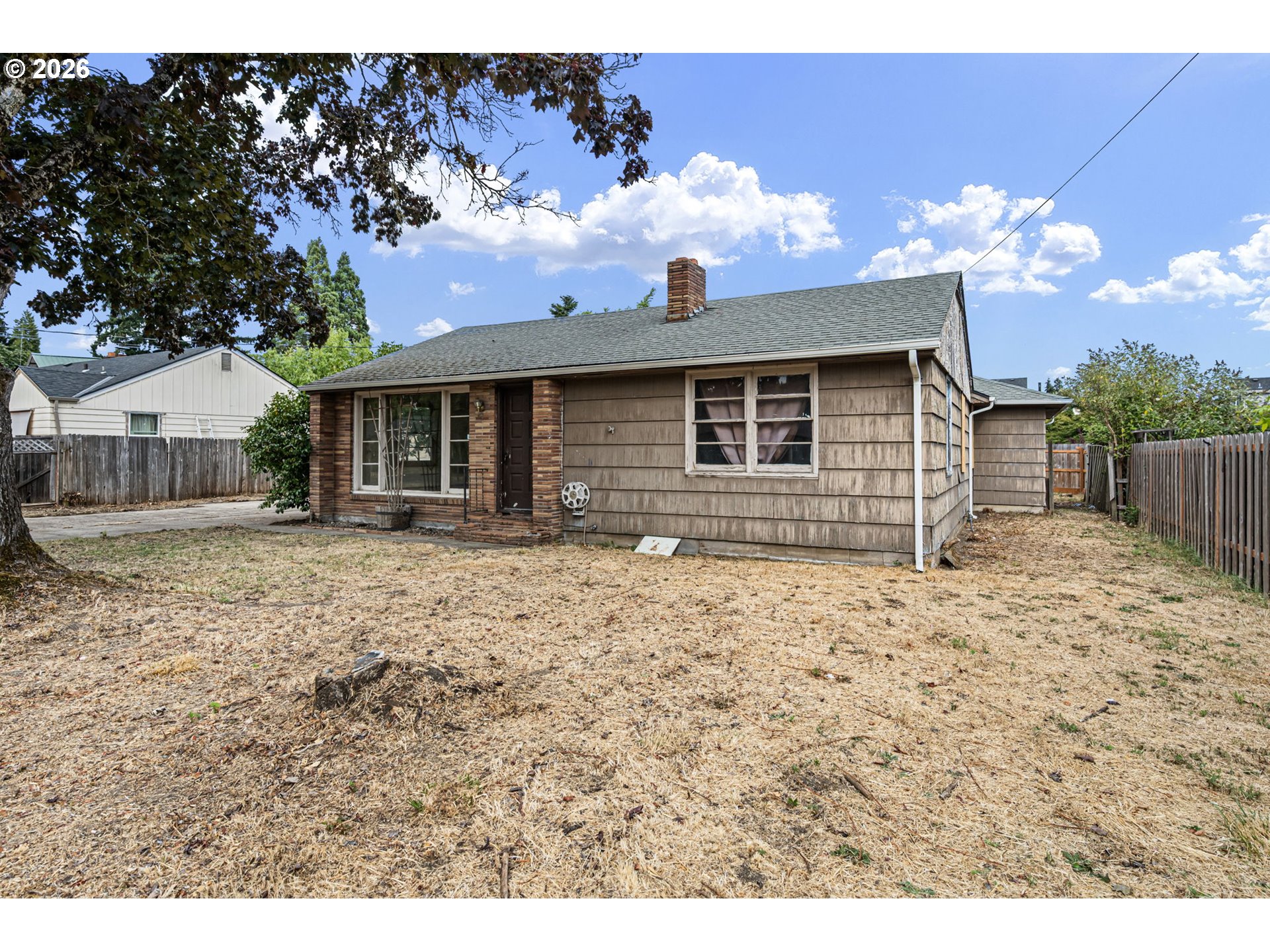 757 Berntzen Rd Property Photo 3
