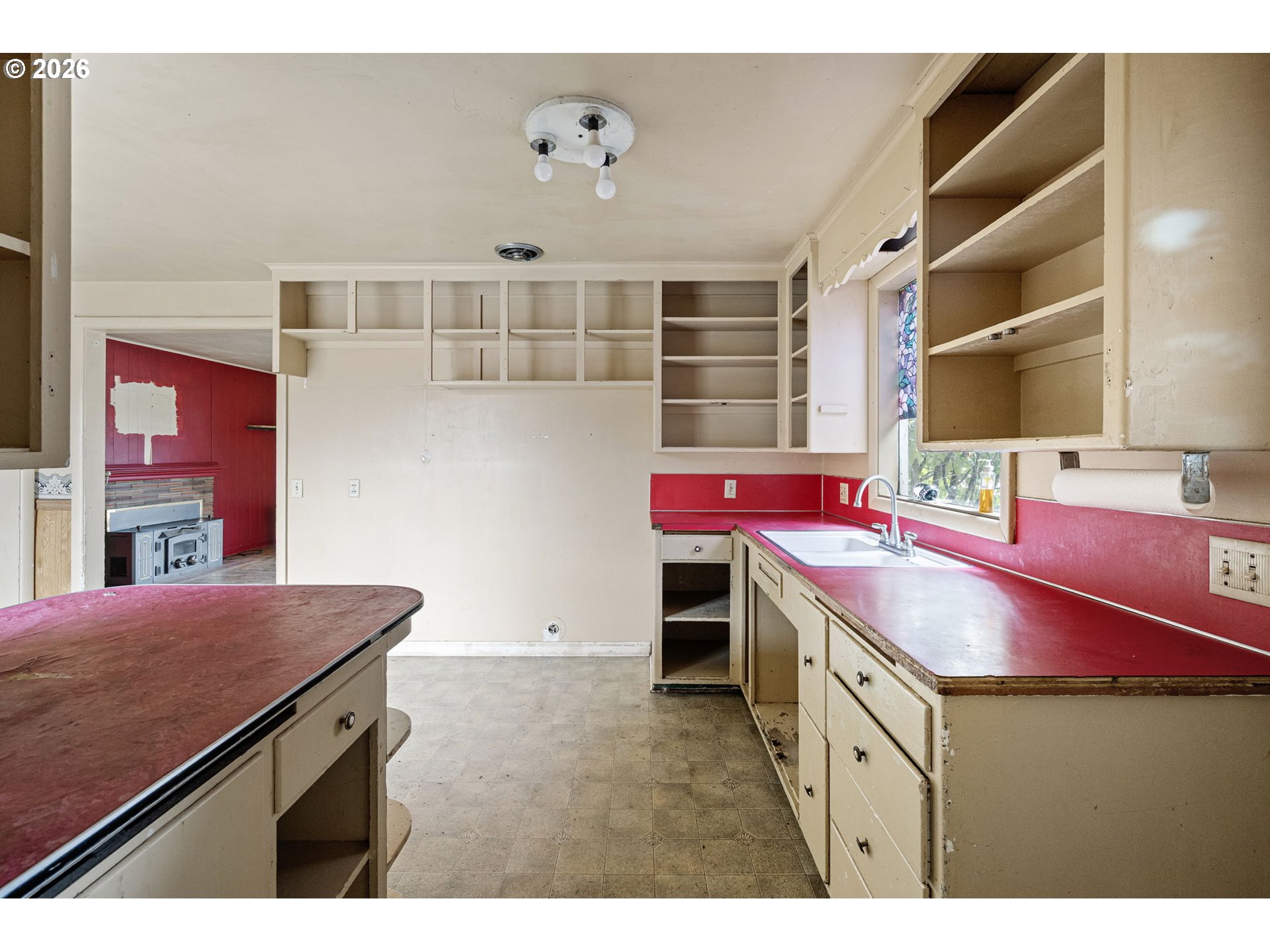 757 Berntzen Rd Property Photo 16