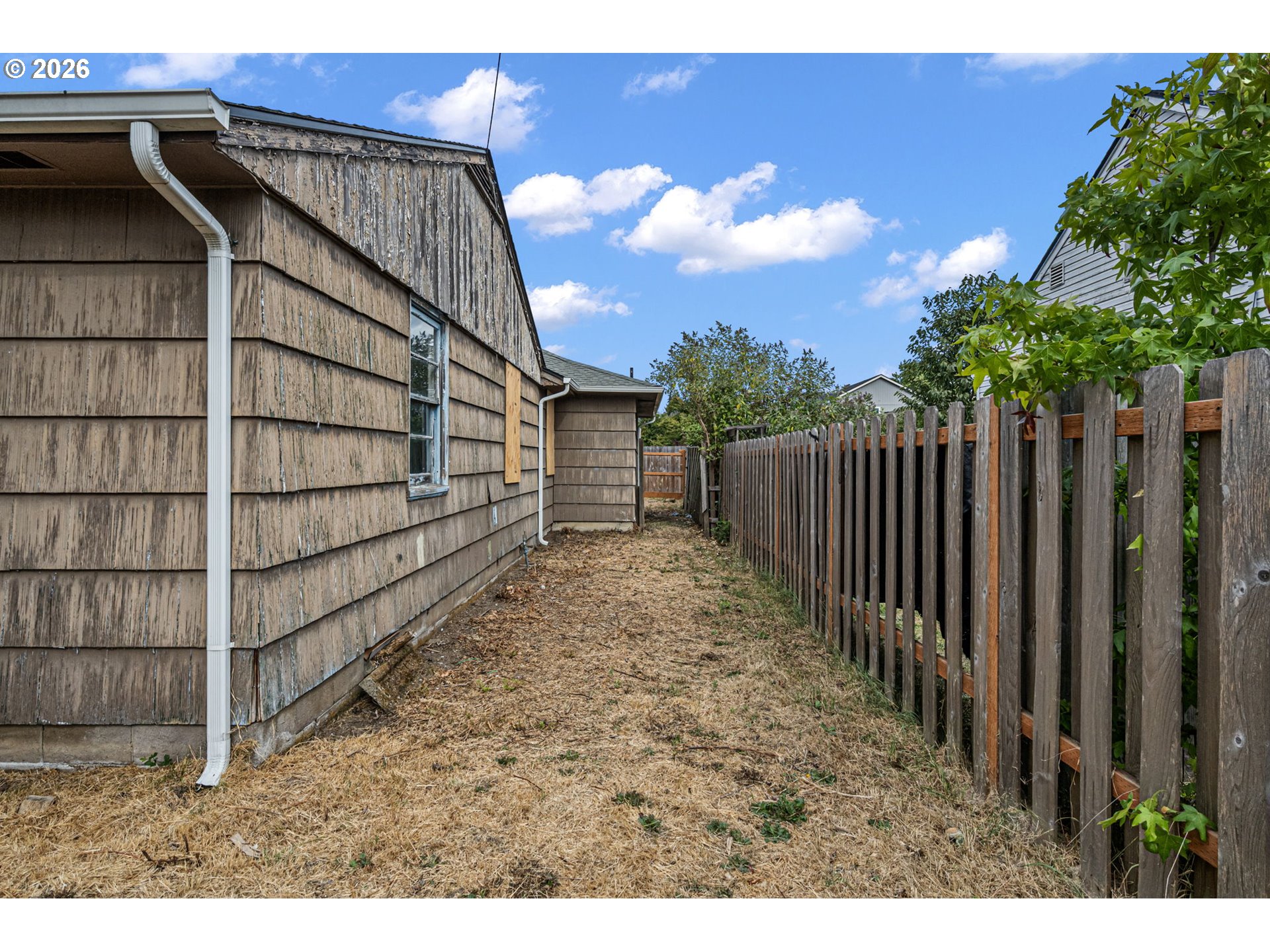 757 Berntzen Rd Property Photo 35